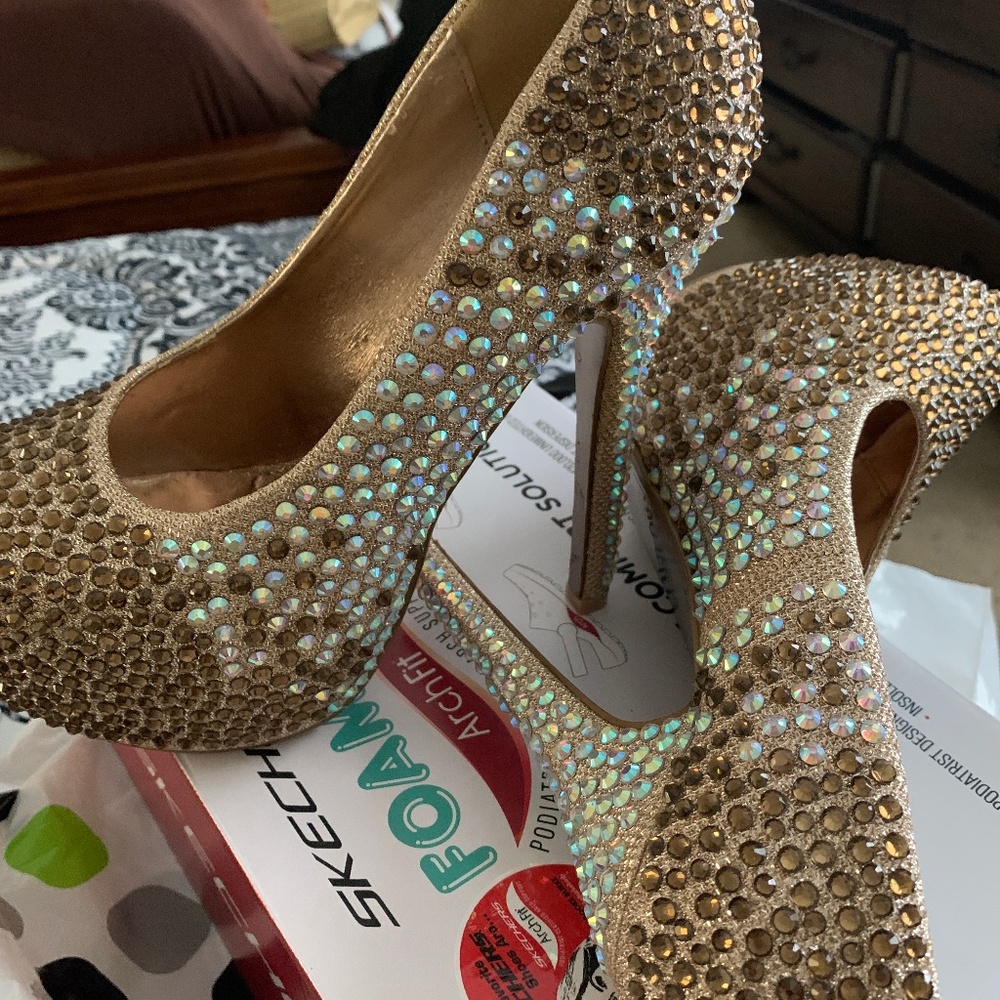 A 4 1/2 Inch beautiful bling out Stiletto platform heel